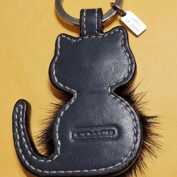 Rare Hard To Find Coach Black Cat Mink GUC - Picture 4 of 5